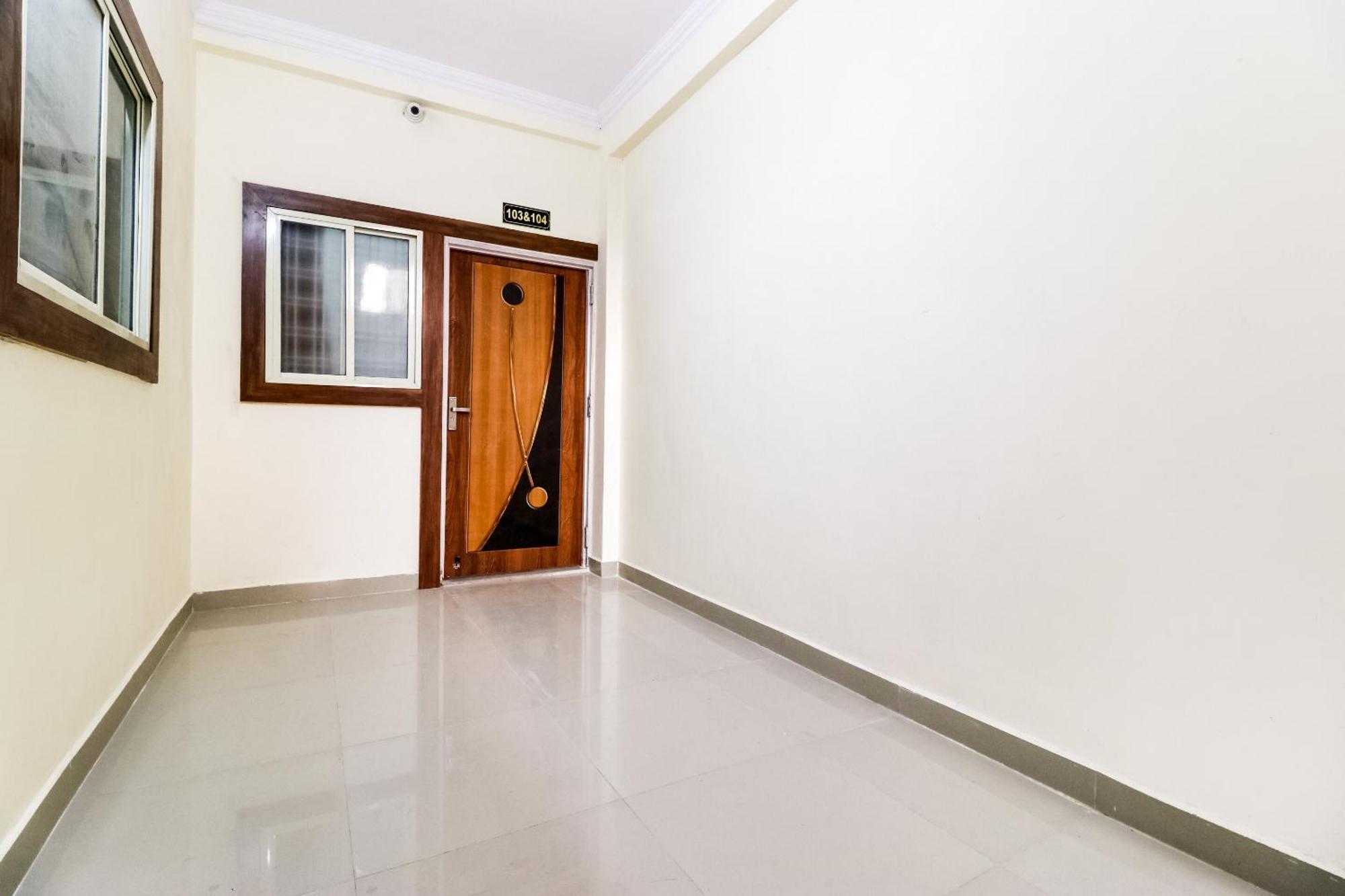 Oyo 40073 Yash Homestay Samarda Kaliāsot Exterior foto